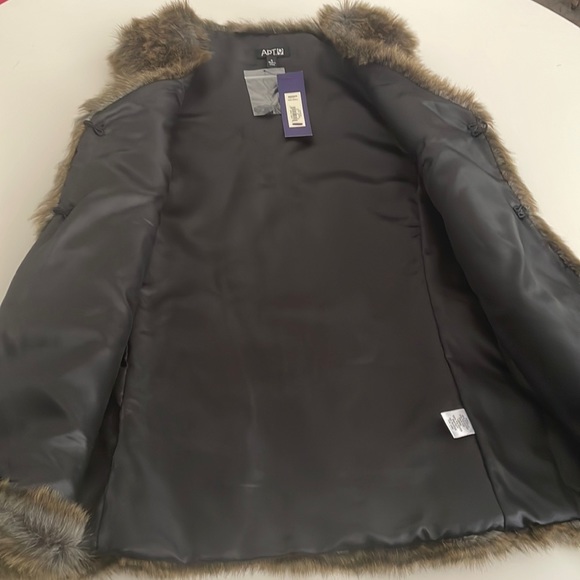 Apt9 Faux Fur Vest with Belt- two fasten hooks- size Small - Picture 4 of 9